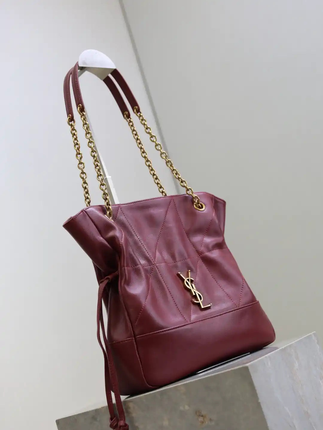 YSL 833948 JAMIE 4.3 Small SHOPPING in Lambskin Red