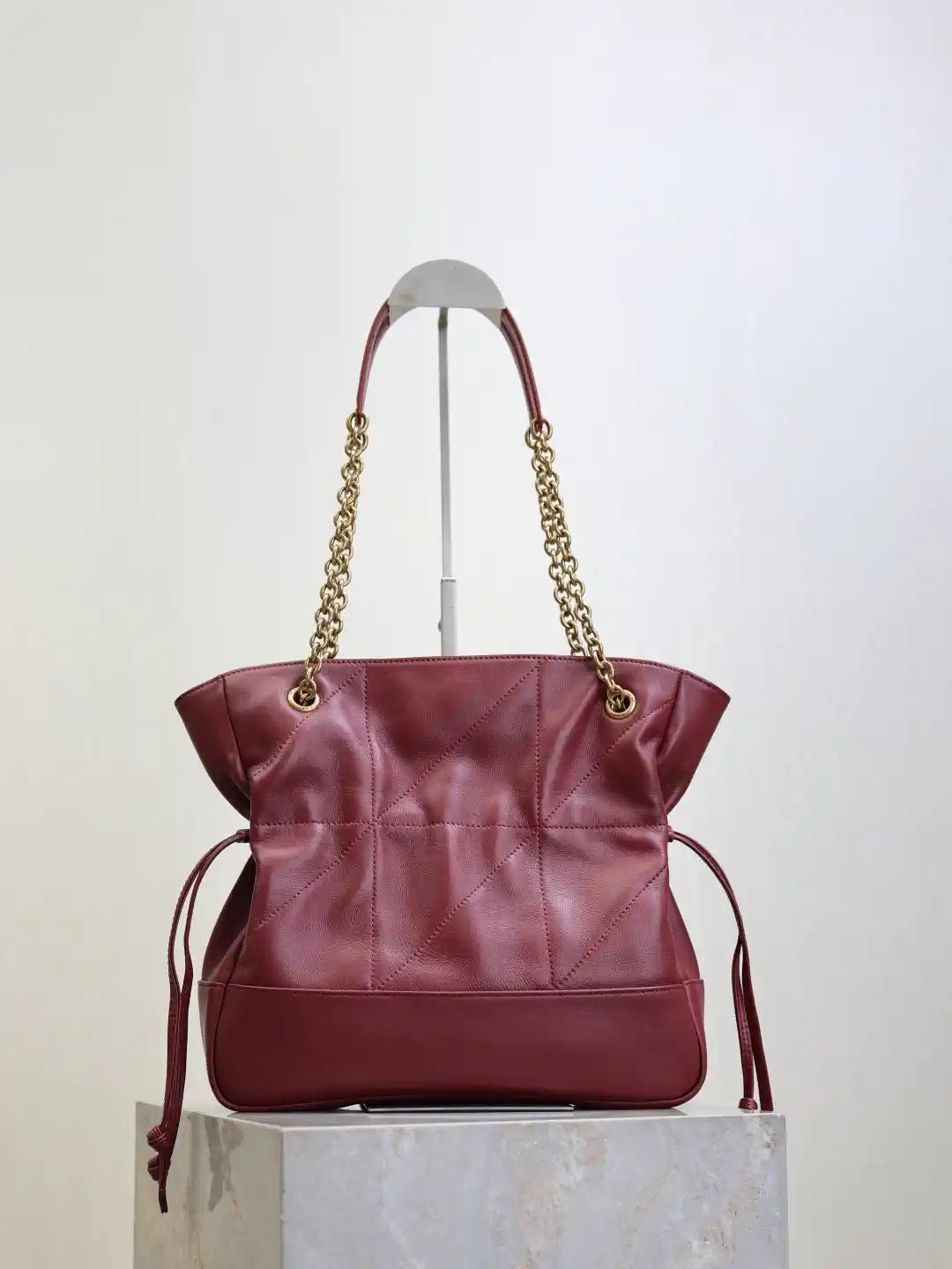 YSL 833948 JAMIE 4.3 Small SHOPPING in Lambskin Red