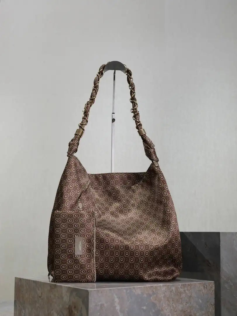 YSL AMALIA in silk  834750 Medallion Jacquard