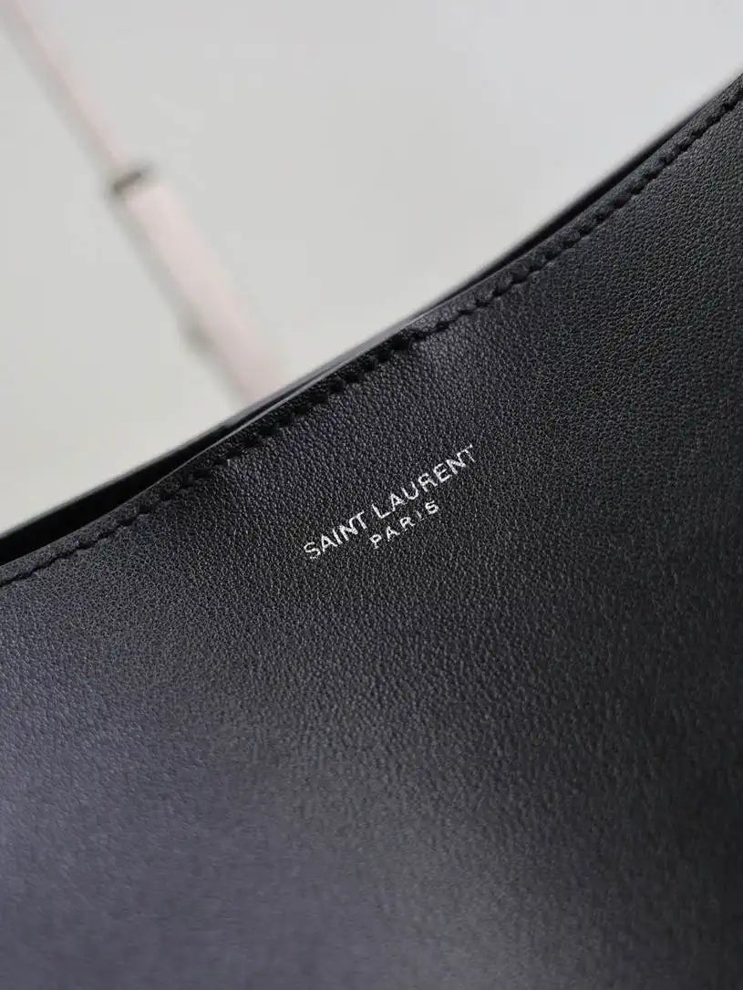 YSL BOLD hobo bag in smooth leather 845383 Black