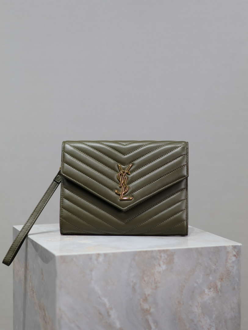 YSL Cassandre Matelass¨¦ Flap pouch in Lambskin leather 617662 V Green