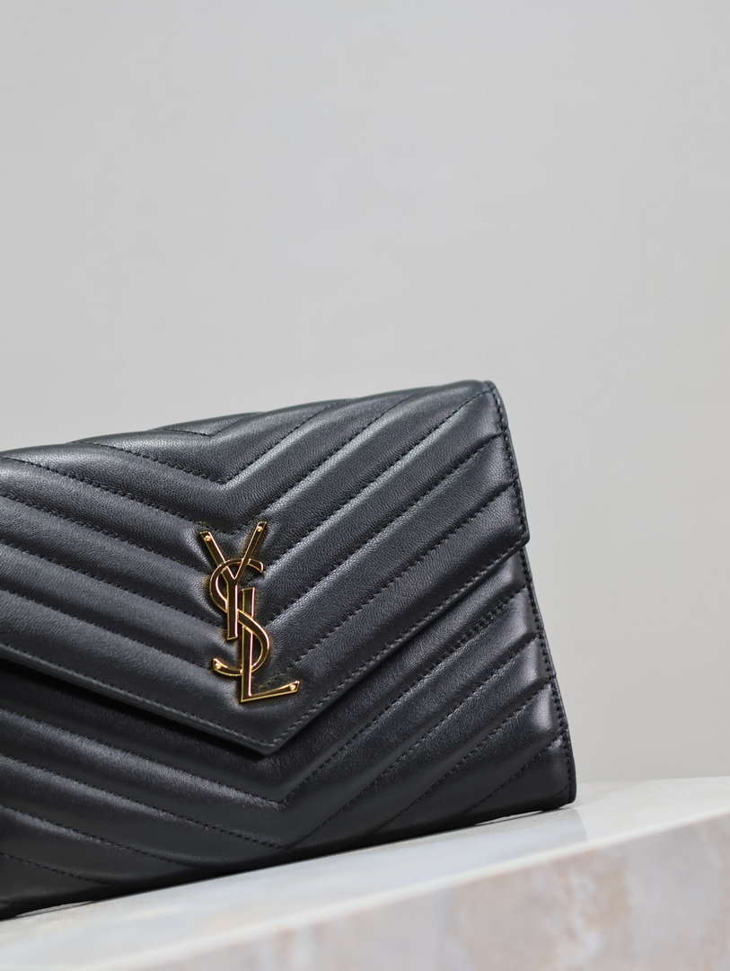 YSL Cassandre Matelass¨¦ Flap pouch in Lambskin leather 617662 V Black