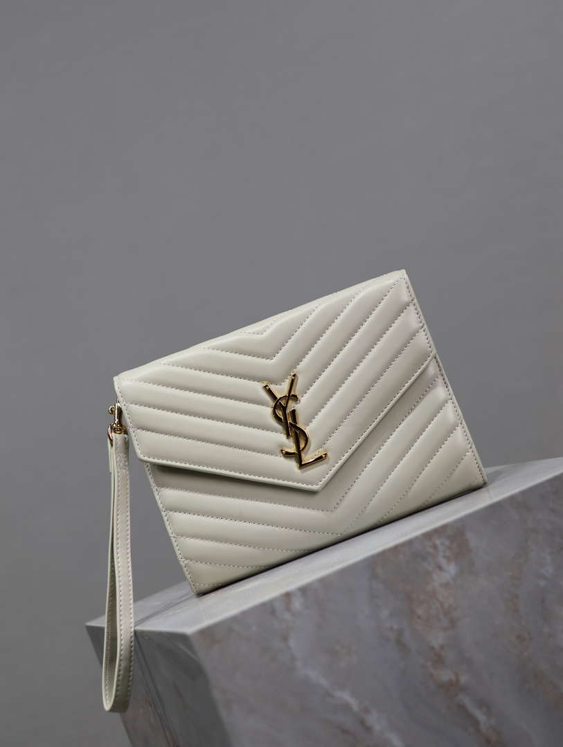 YSL Cassandre Matelass¨¦ Flap pouch in Lambskin leather 617662 V White