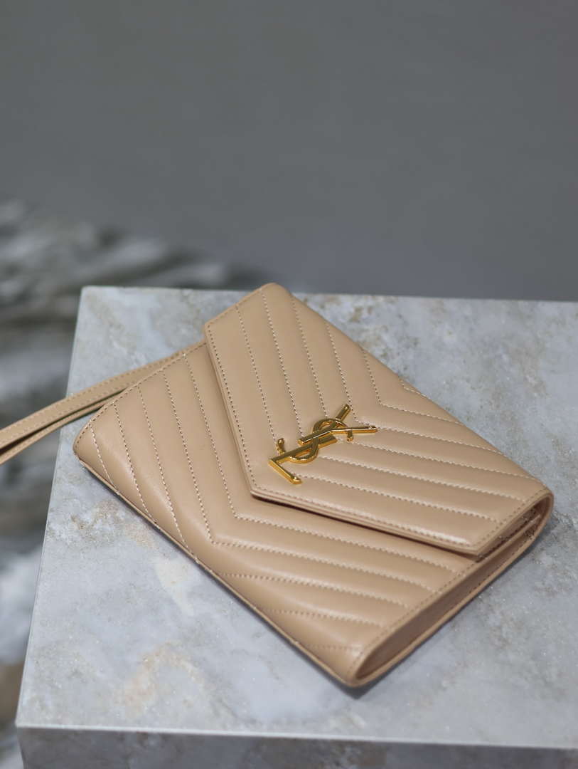 YSL Cassandre Matelass¨¦ Flap pouch in Lambskin leather 617662 V Nude Pink