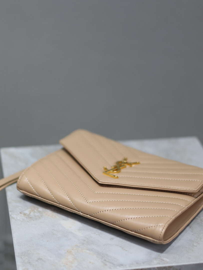 YSL Cassandre Matelass¨¦ Flap pouch in Lambskin leather 617662 V Nude Pink