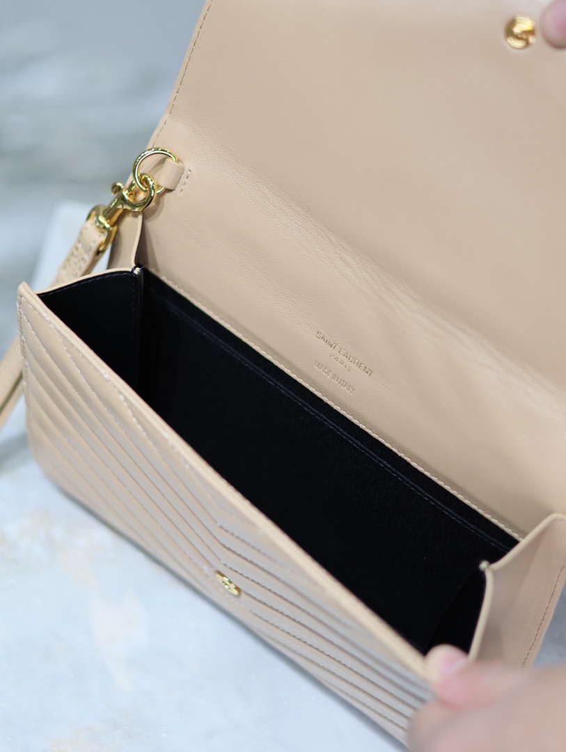 YSL Cassandre Matelass¨¦ Flap pouch in Lambskin leather 617662 V Nude Pink
