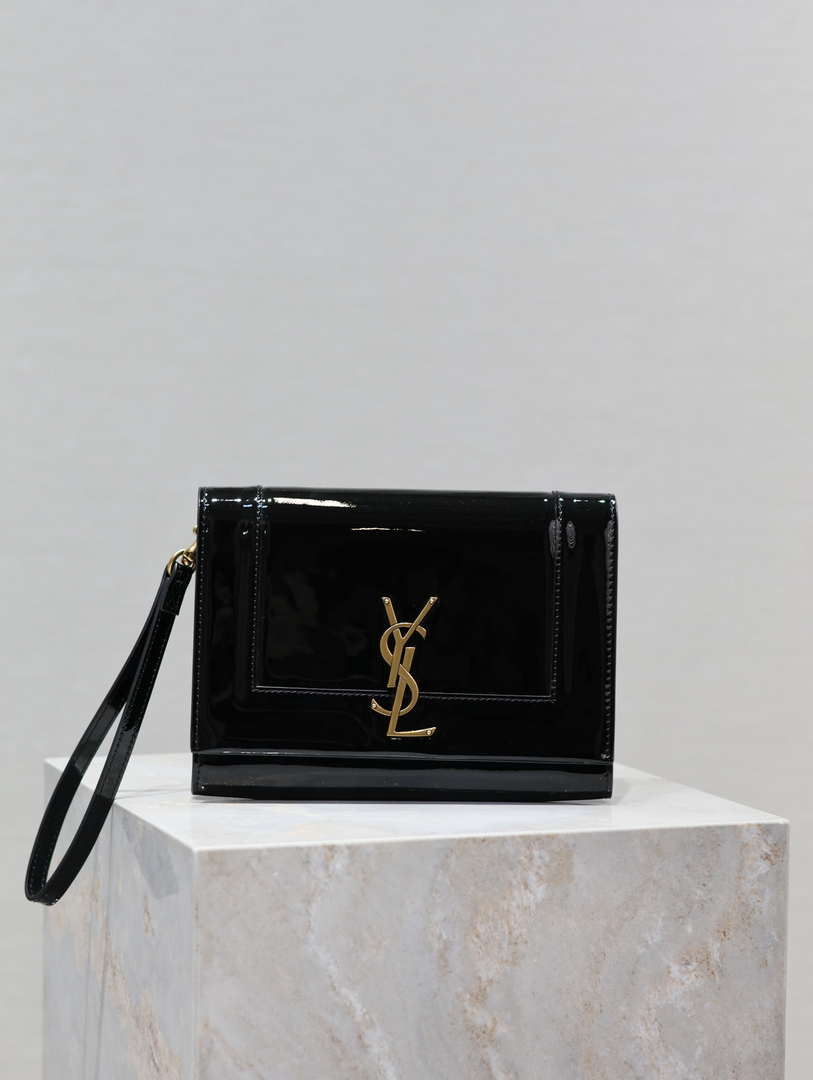 YSL 617662 Cassandre Matelass¨¦ Flap pouch in Black Patent leather