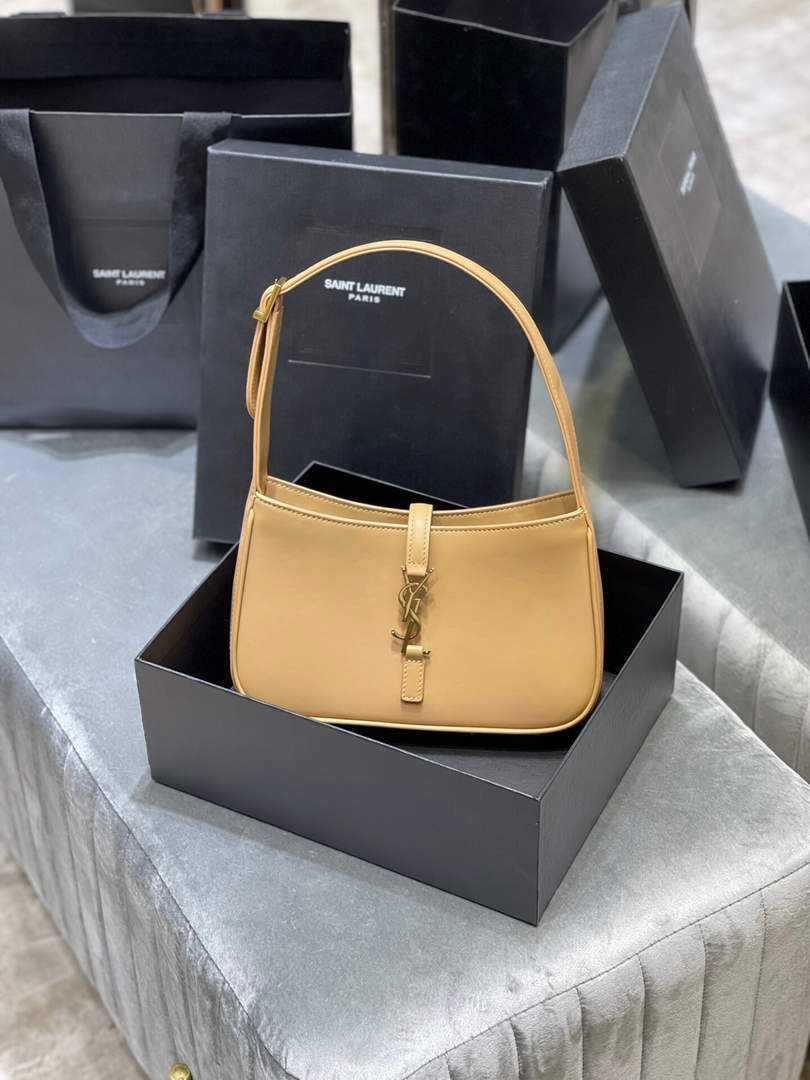 YSL LE5¨¤7 657228 Hobo Bag In Smooth Leather Apricot