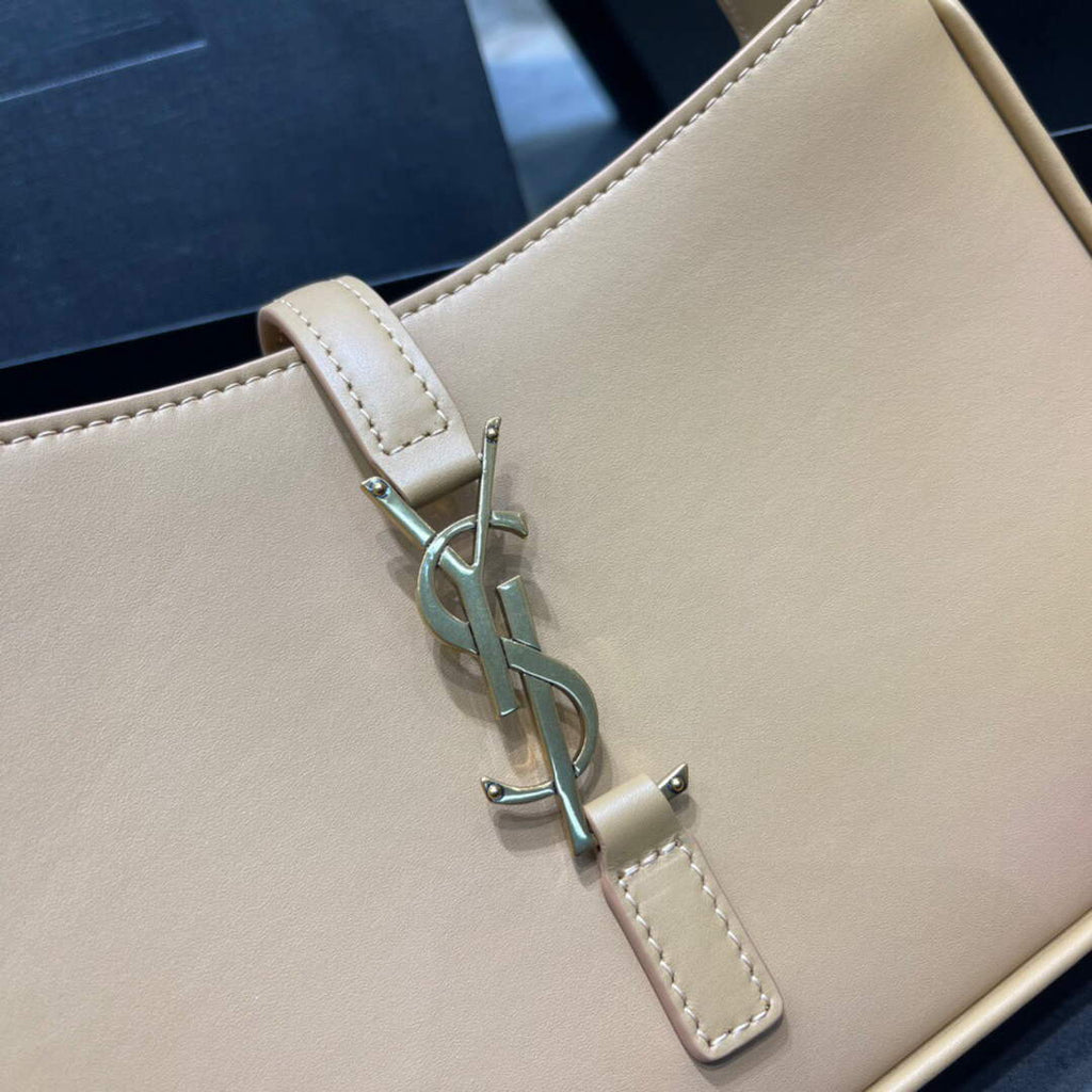 YSL LE5¨¤7 657228 Hobo Bag In Smooth Leather Apricot