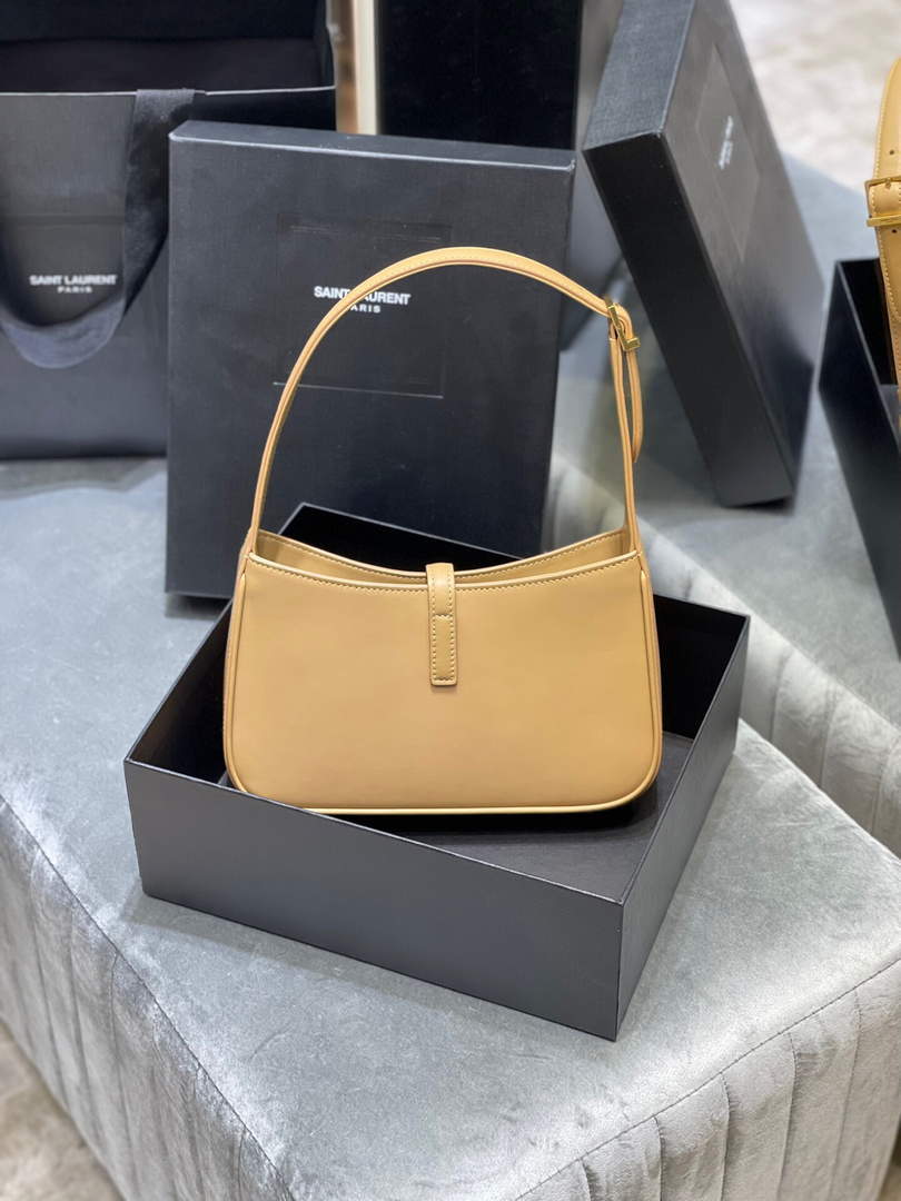 YSL LE5¨¤7 657228 Hobo Bag In Smooth Leather Apricot