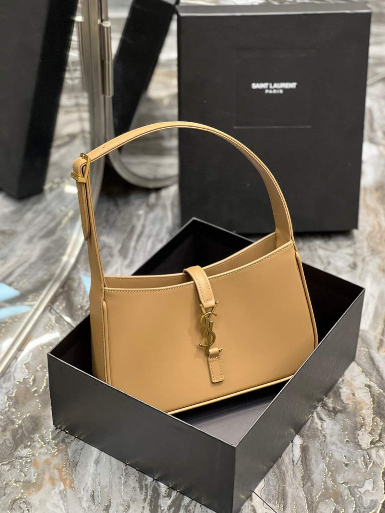YSL LE5¨¤7 Hobo Bag In Smooth Leather 657228 Apricot