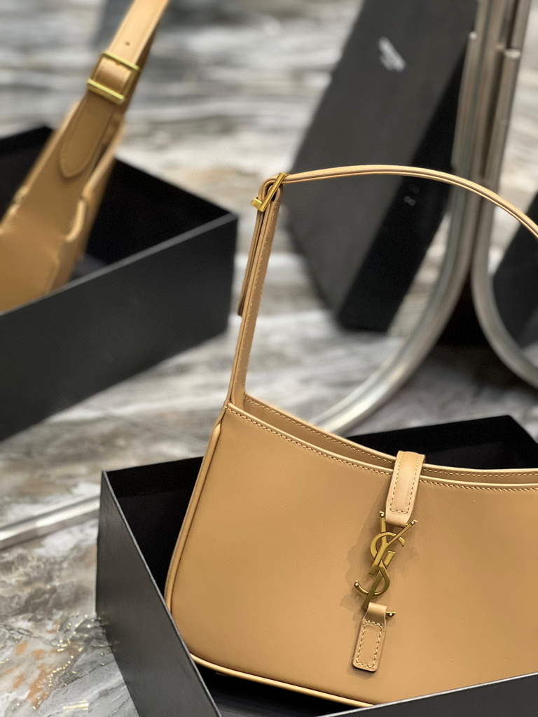 YSL LE5¨¤7 Hobo Bag In Smooth Leather 657228 Apricot