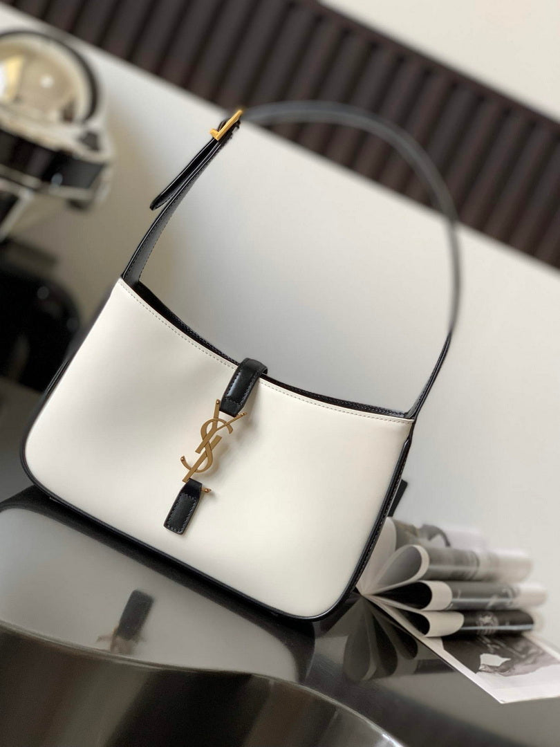 YSL LE5¨¤7 657228 Hobo Bag milky white
