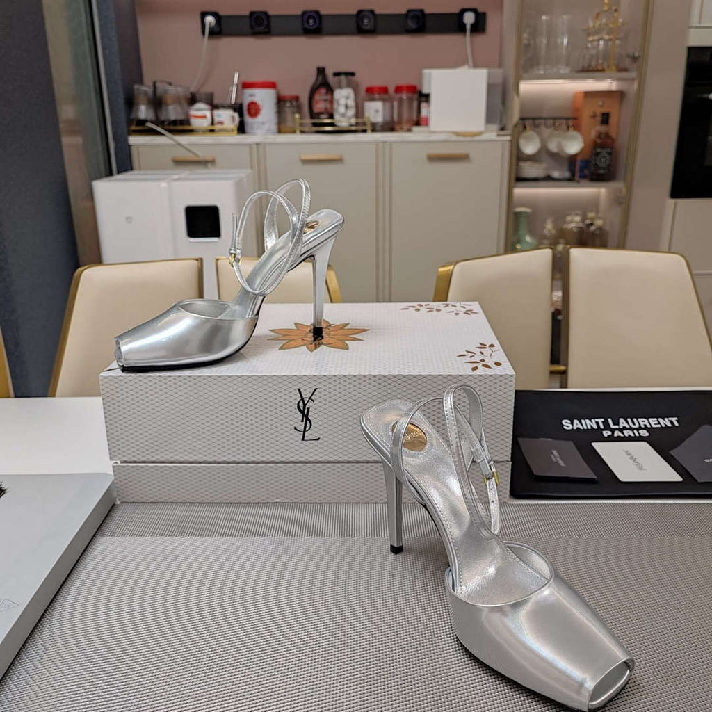 YSL Women's la Scandale Sandals in Patent Leather Y20178