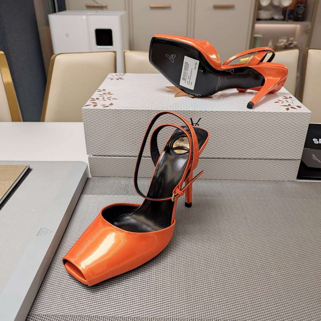 YSL Women's la Scandale Sandals in Patent Leather Y20180