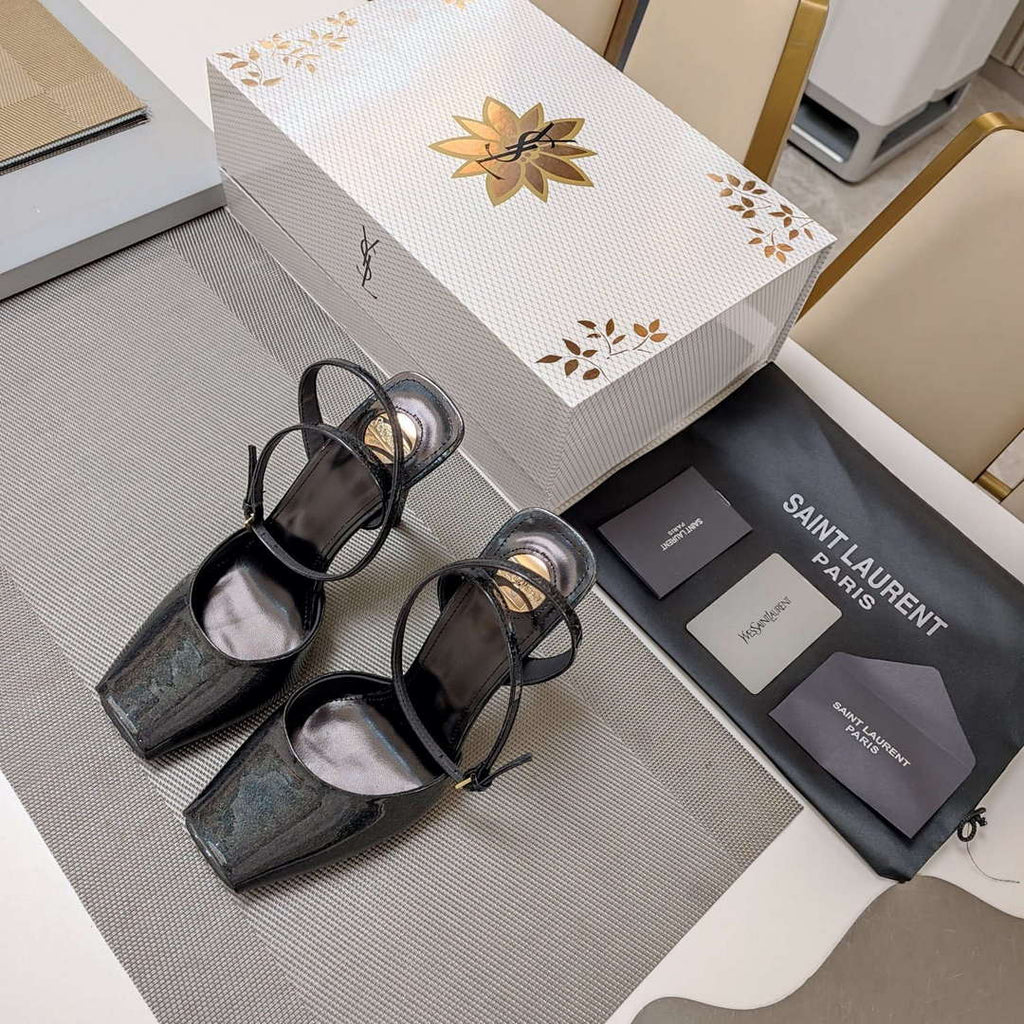 YSL Women's la Scandale Sandals in Patent Leather Y20182