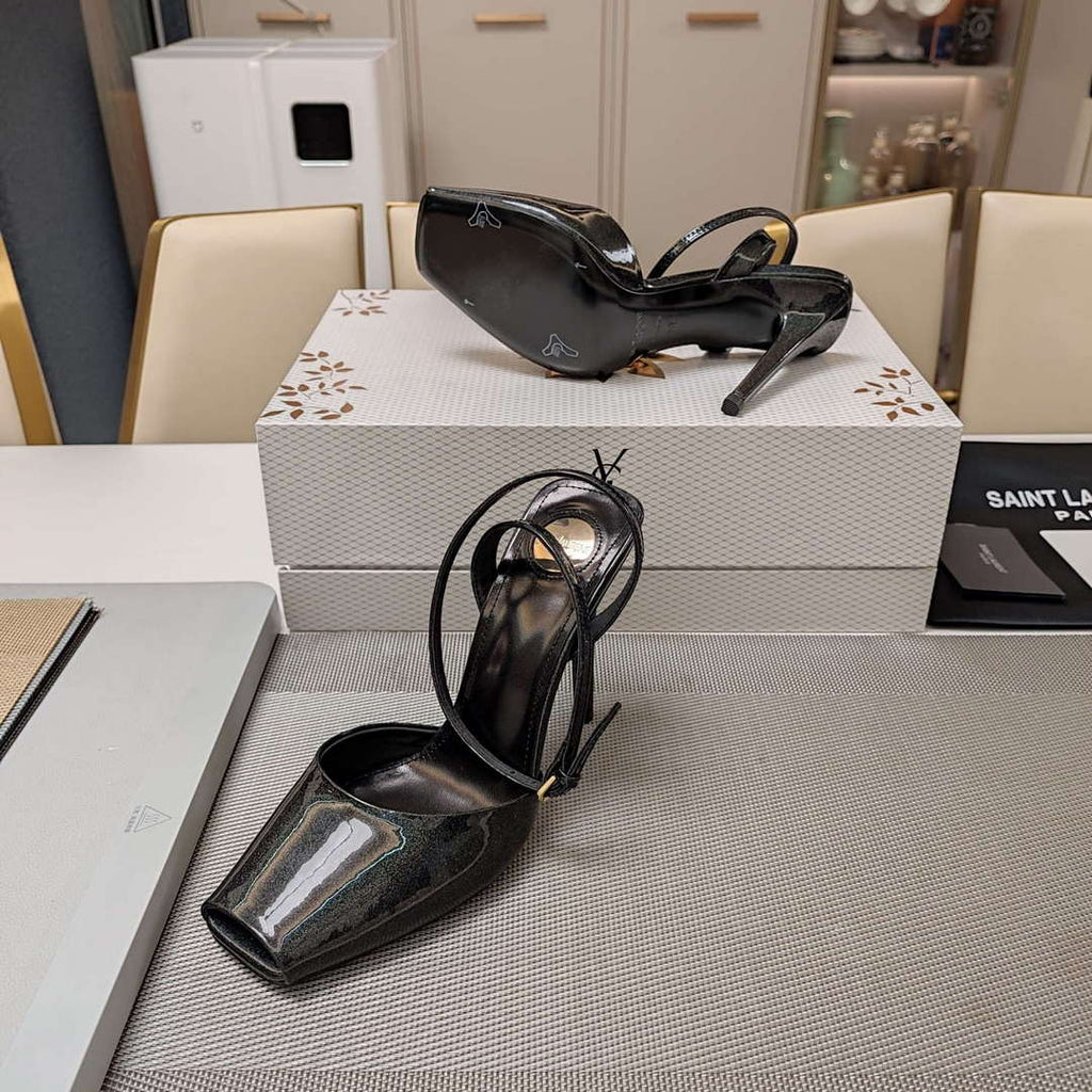 YSL Women's la Scandale Sandals in Patent Leather Y20182