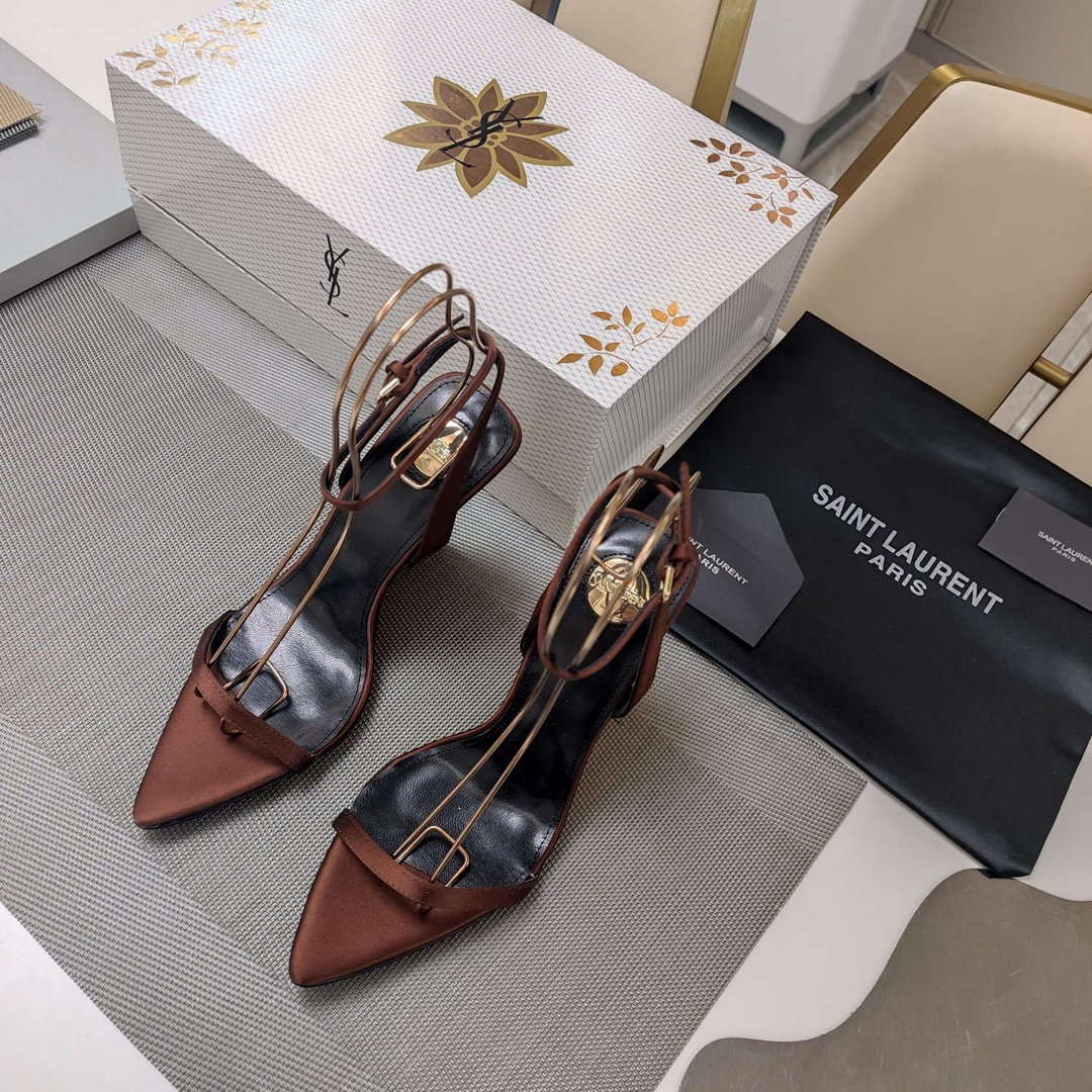 YSL Women's Salom¨¦ Wedges in Patent Leather Y20185