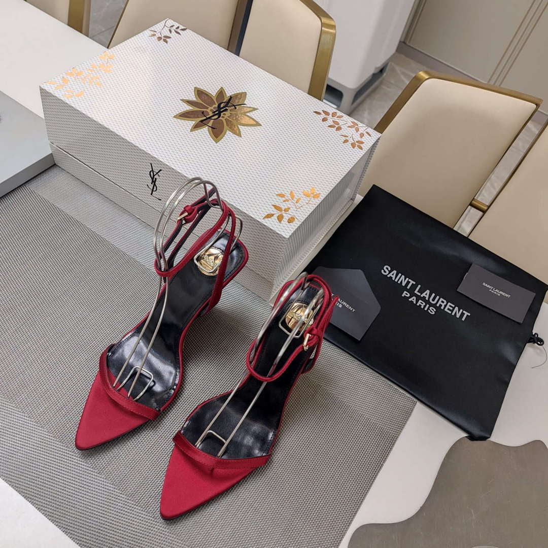 YSL Women's Salom¨¦ Wedges in Patent Leather Y20186