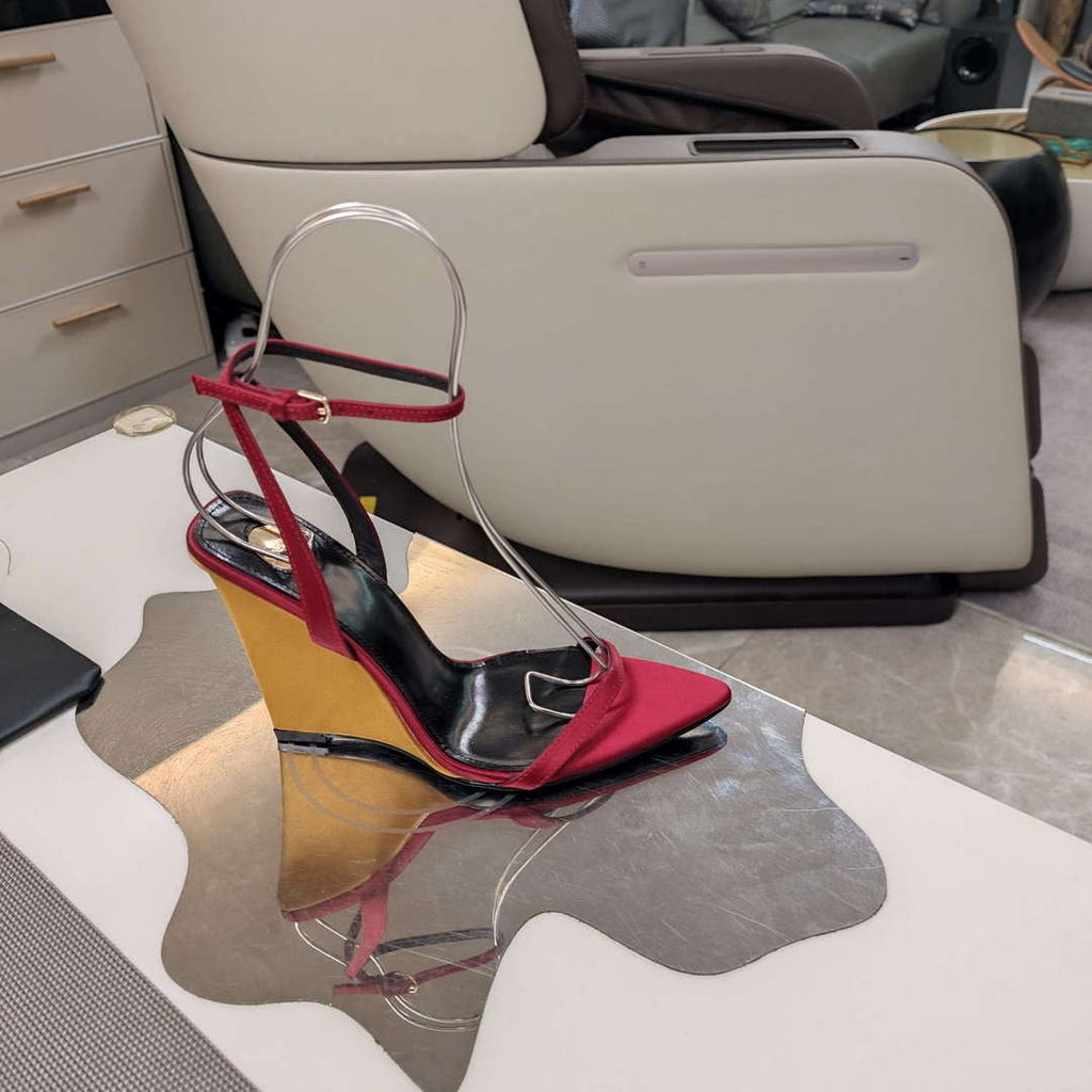 YSL Women's Salom¨¦ Wedges in Patent Leather Y20186