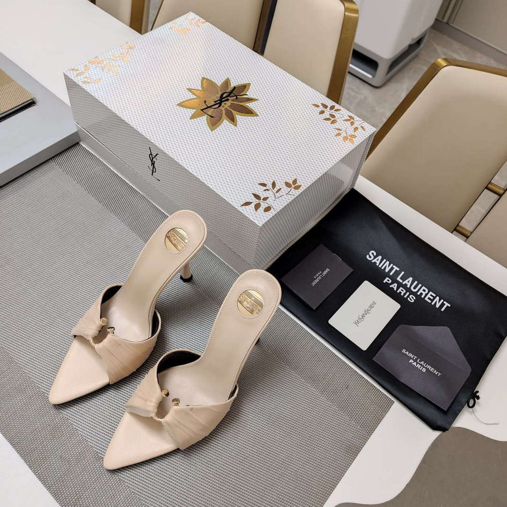 YSL Women's Babylone Mules in Smooth Leather Y20190