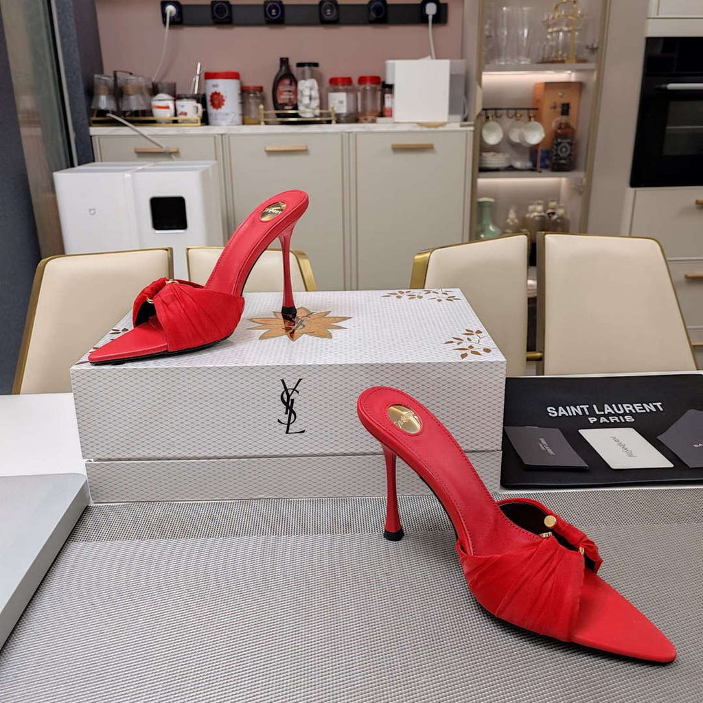 YSL Women's Babylone Mules in Smooth Leather Y20191