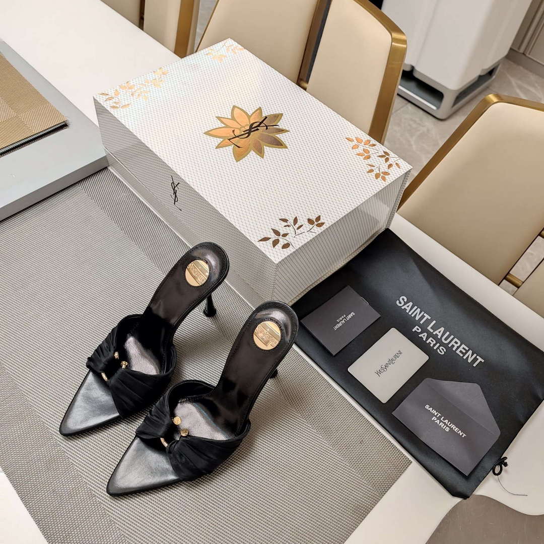 YSL Women's Babylone Mules in Smooth Leather Y20192