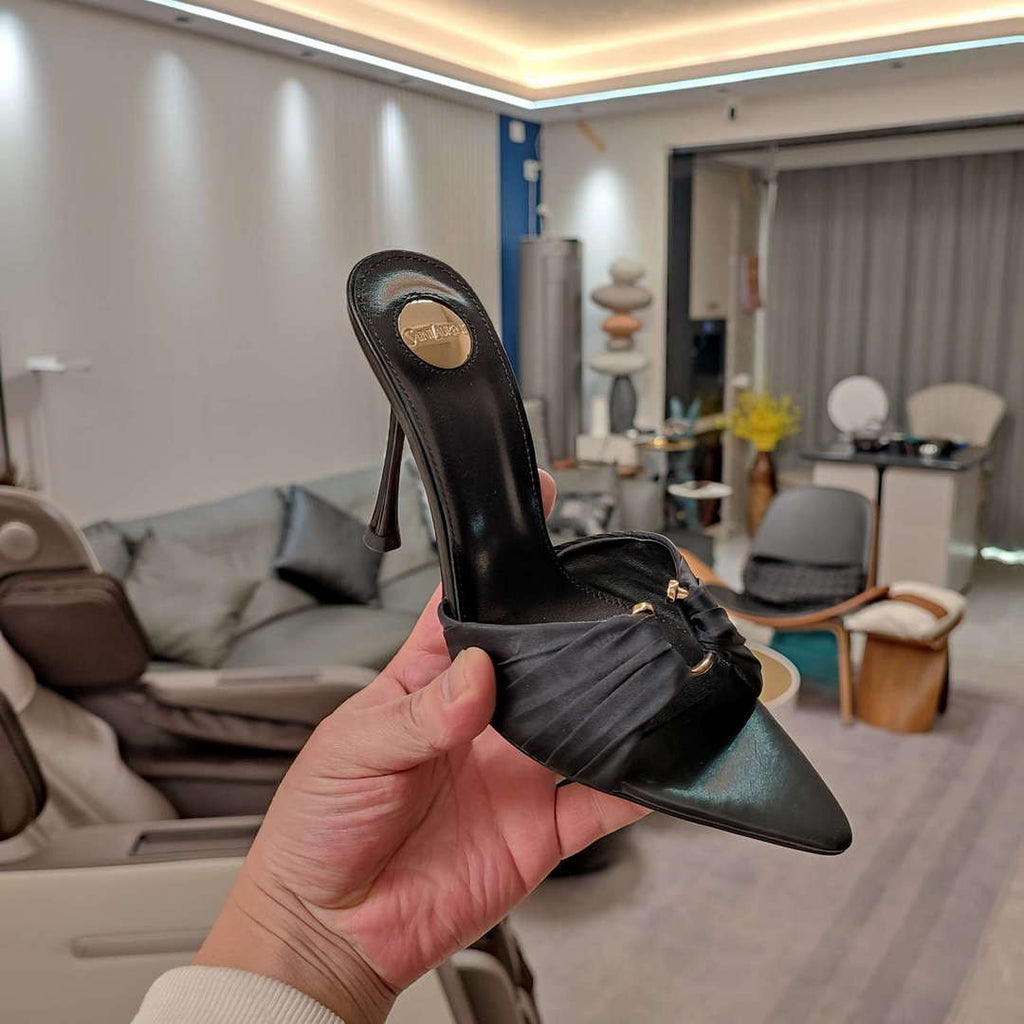 YSL Women's Babylone Mules in Smooth Leather Y20192