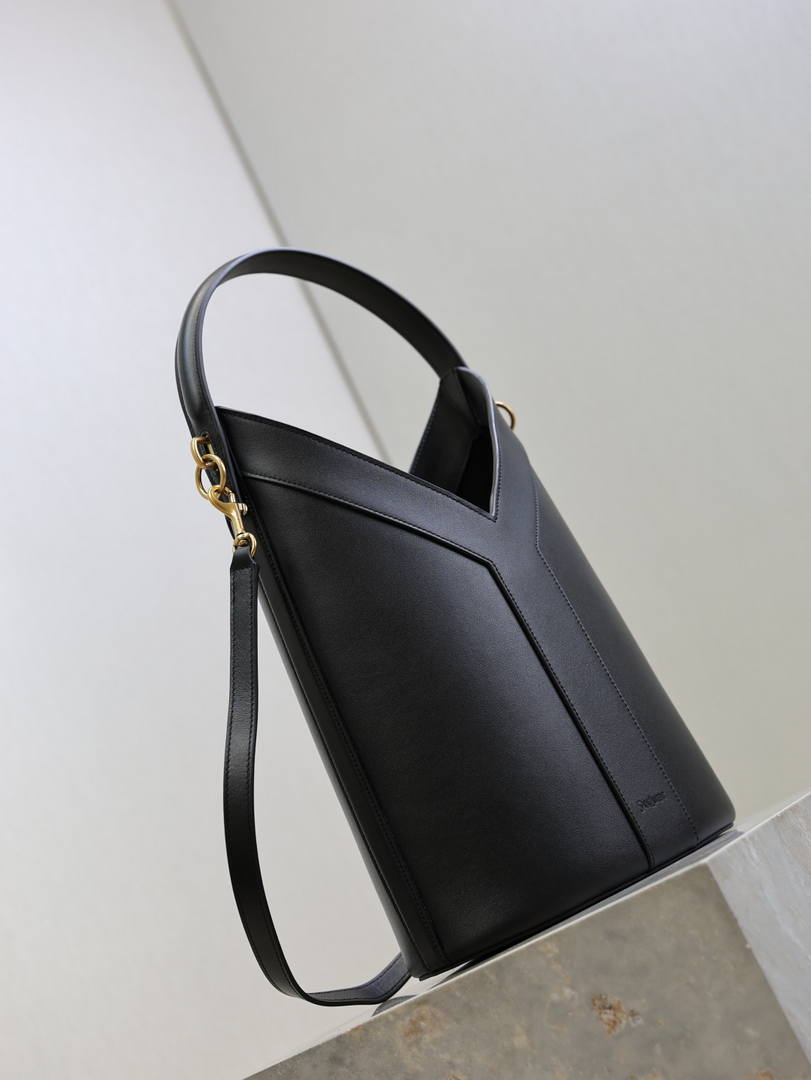 YSLY MINI TOTE IN LEATHER 840491 Black