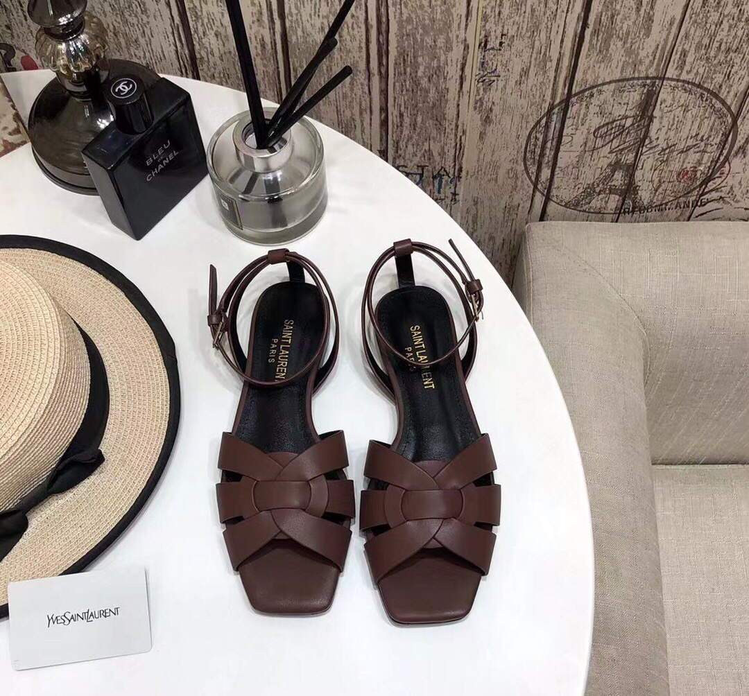 Yves Saint Laurent Tribute Flat Sandals In Smooth Leather 30150 - luxibagsmall