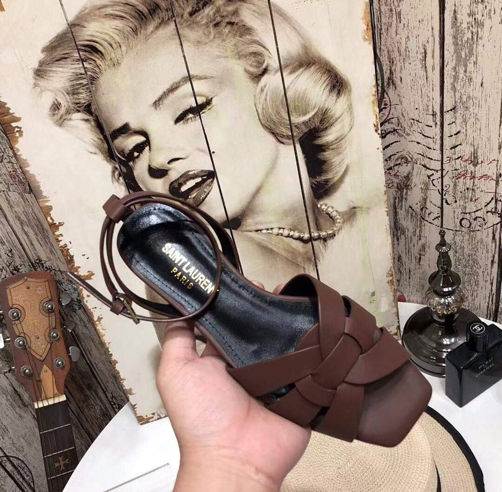 Yves Saint Laurent Tribute Flat Sandals In Smooth Leather 30150 - luxibagsmall