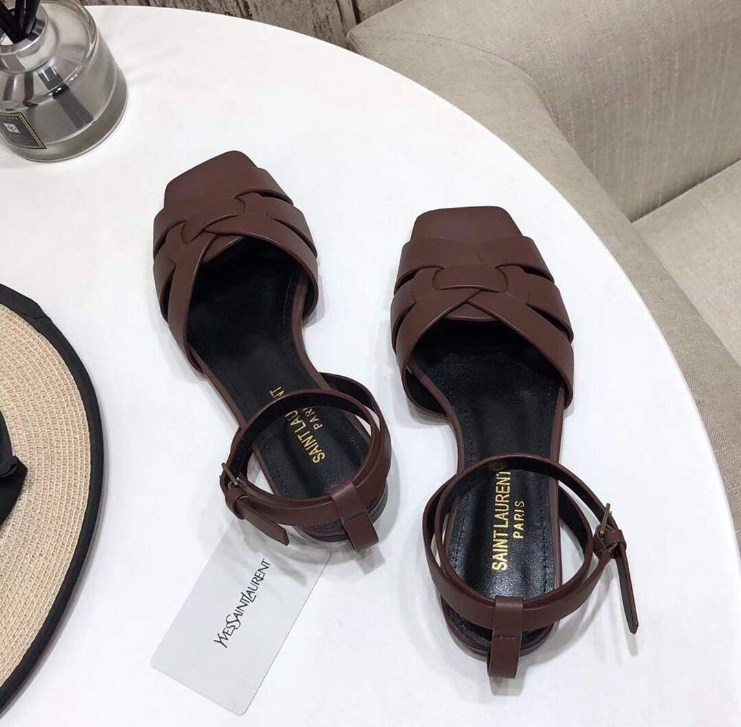 Yves Saint Laurent Tribute Flat Sandals In Smooth Leather 30150 - luxibagsmall